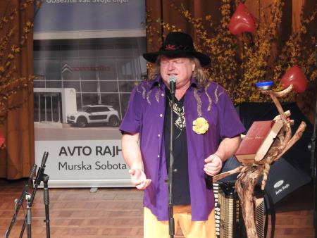 12. tradicionalni glasbeno-humoristični Valentinov koncert 103